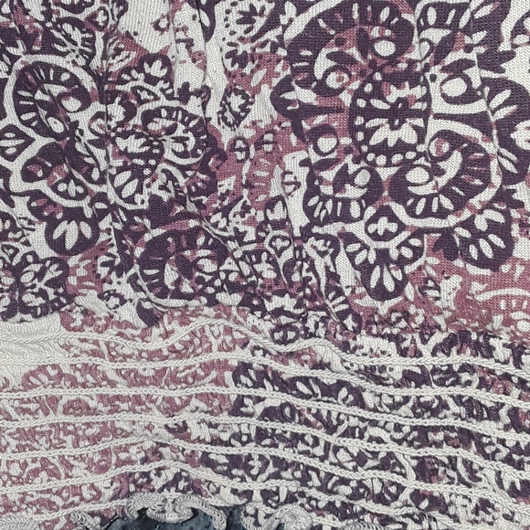 Mudd Paisley Print Top - Picture 4 of 7
